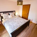Traditional With Some Luxurious Features * Troistorrents