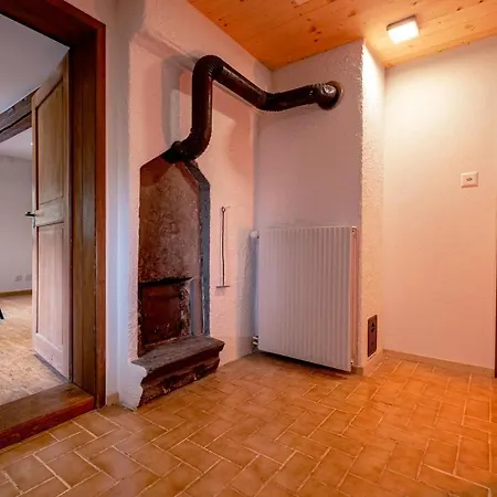 Traditional With Some Luxurious Features Alpesi faház