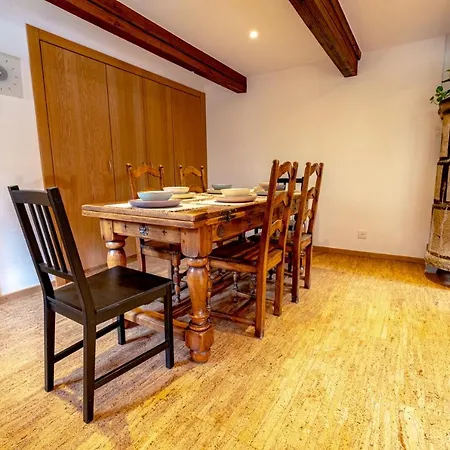 Traditional With Some Luxurious Features Alpesi faház *