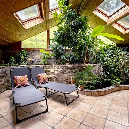 Chalet Traditional Chalet Au Calme Avec Hamman, Sauna, Jardins Acceuillants Et Spacieux A L'Interieur Et Exterieur Troistorrents