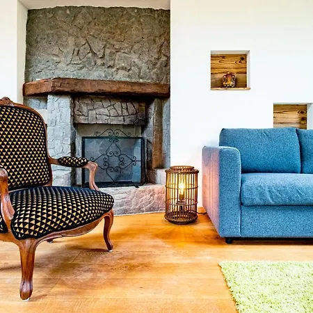 Chalé Traditional With Some Luxurious Features Troistorrents